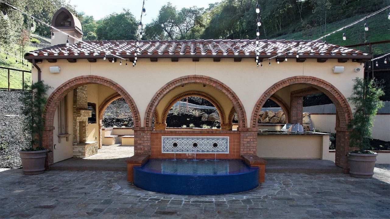 Spas, Cabanas, Patio Designed and Installed in Los Gatos