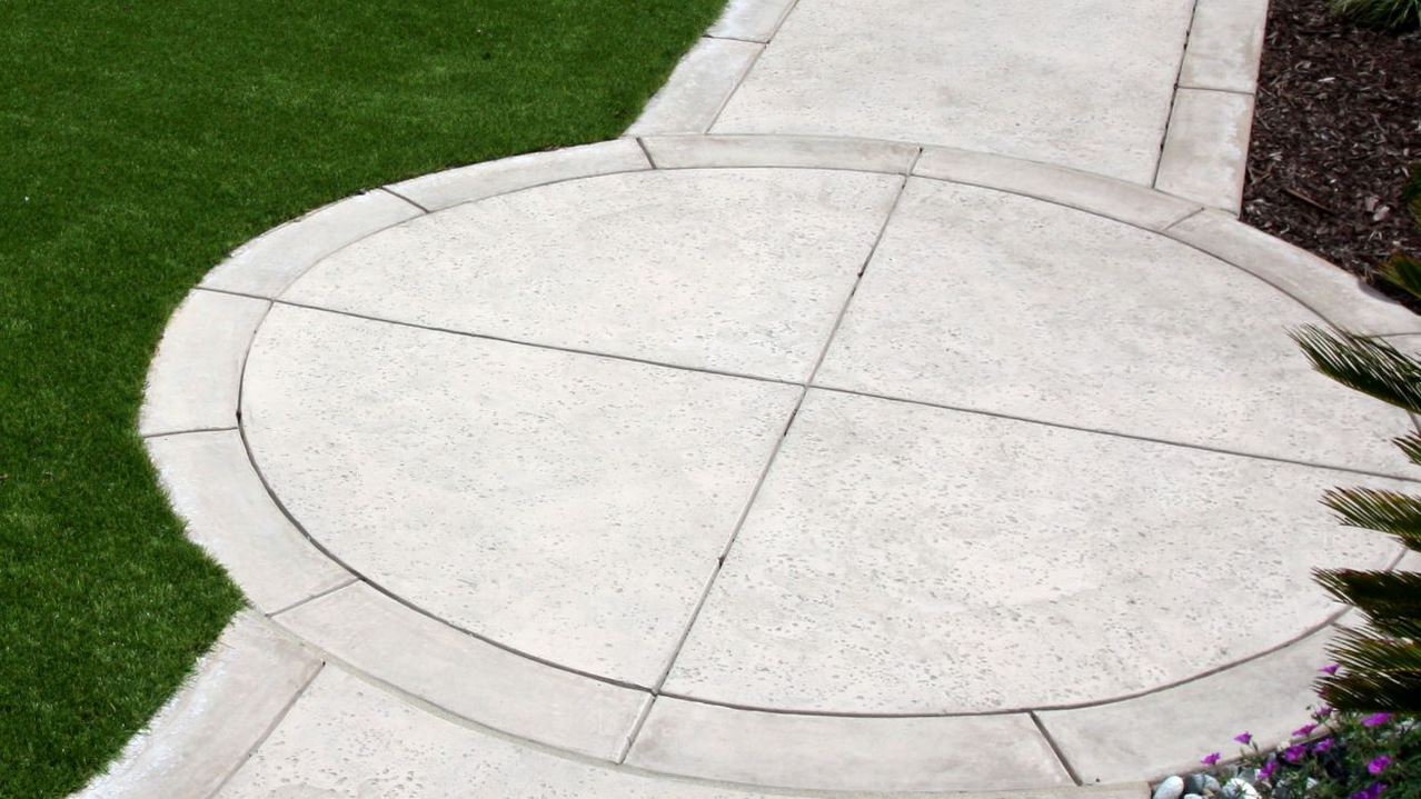 concrete color texture finish trowel edge walkway installation
